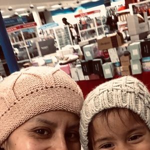 Meet your Posher, Simona